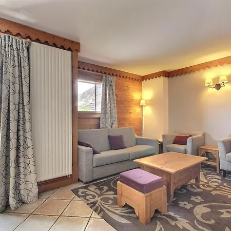 Appartement Duplex 3 Avec Piscine, Parking, Aux Pieds A Aime 2000 - Fr-1-455-243 *